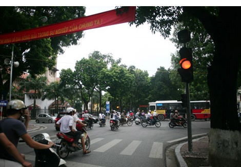Sai lầm, xe máy, ngốn xăng, tốn xăng, tiết kiệm xăng, đi xe, lái xe, tài xế, xe hơi, ô tô