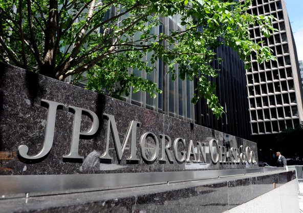 JP-Mor-1376910791.jpg